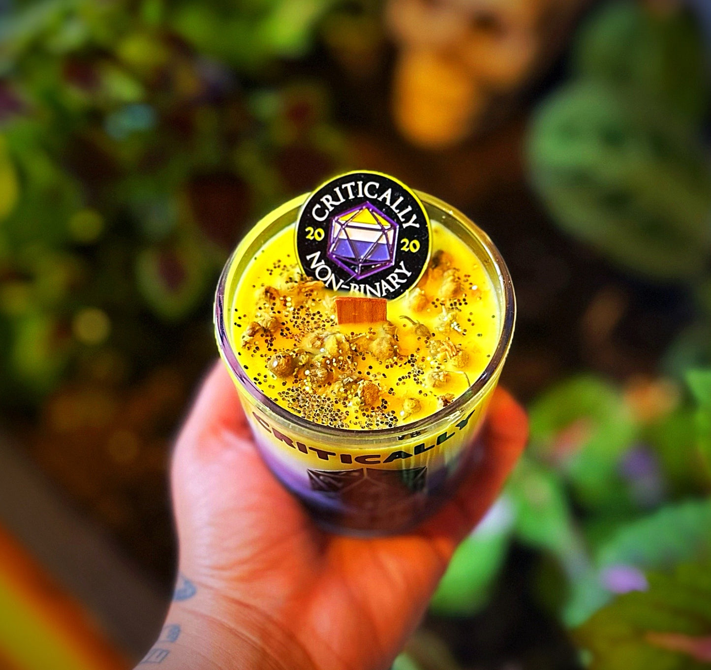 Critically non binary candle